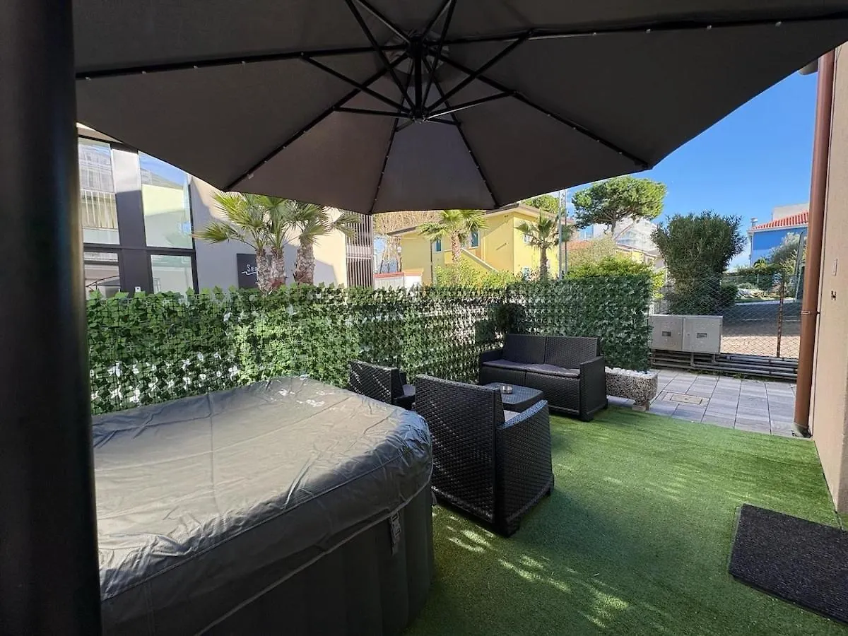 Marila Deluxe 2, Giadino Con Idromassaggio Apartment Lido di Jesolo