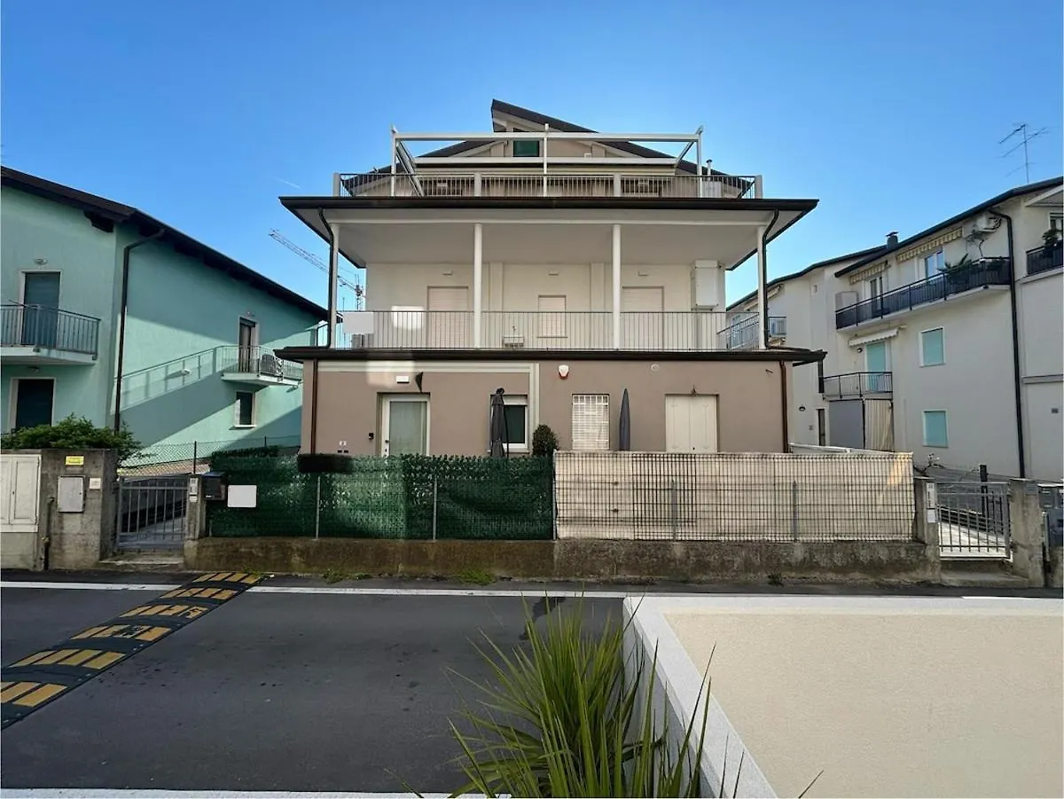 Marila Deluxe 2, Giadino Con Idromassaggio Apartment Lido di Jesolo 0*,  Italy