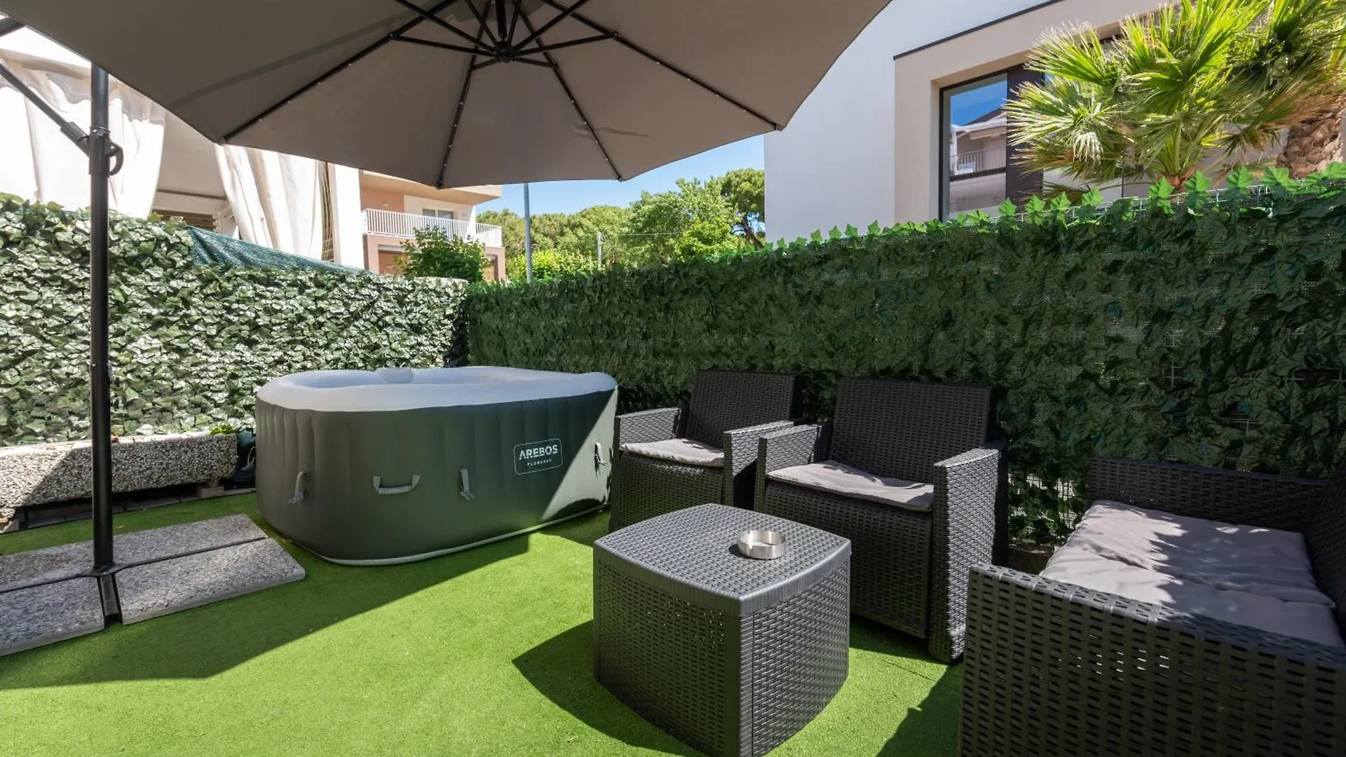 Marila Deluxe 2, Giadino Con Idromassaggio location