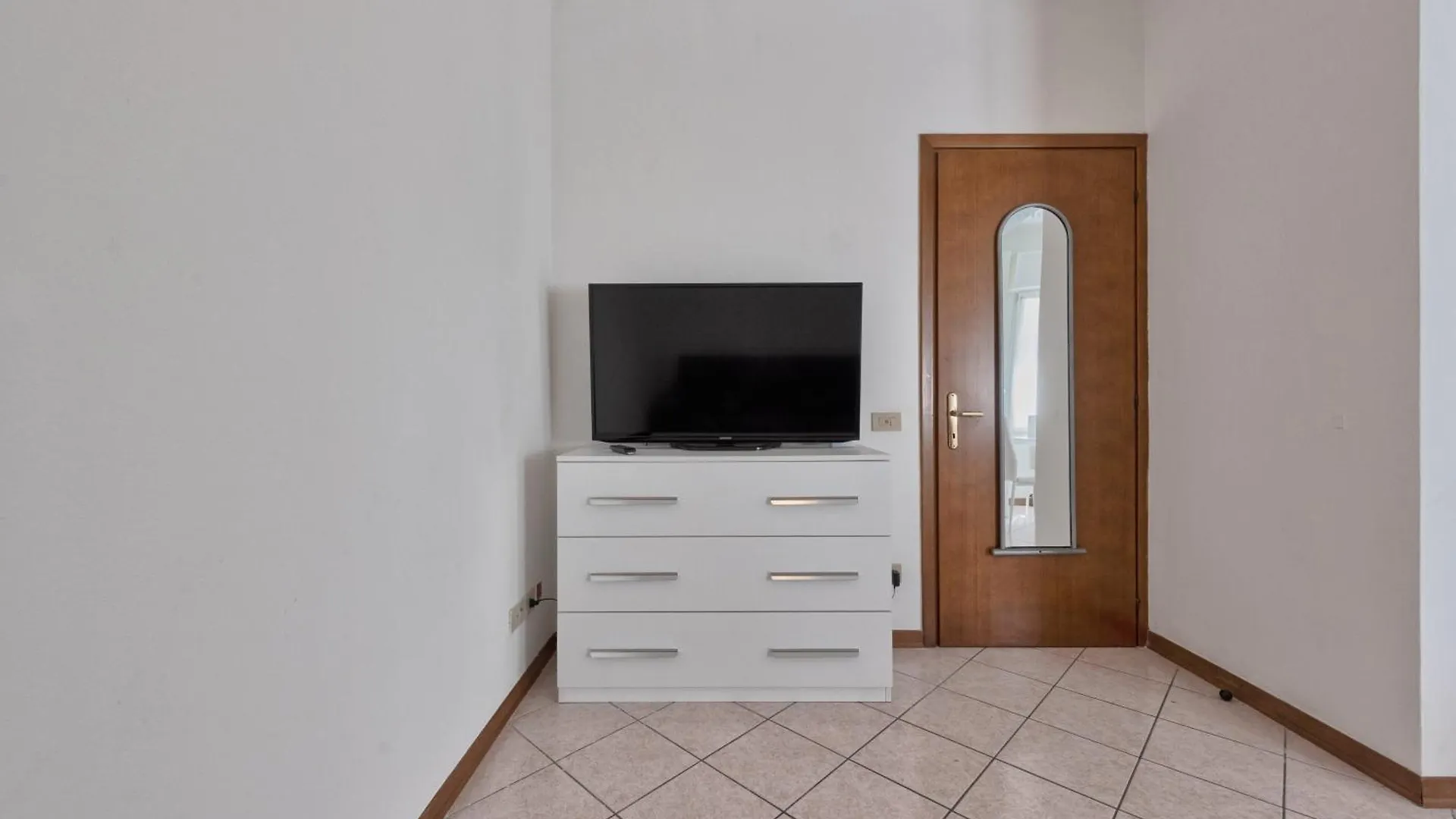 Marila Deluxe 2, Giadino Con Idromassaggio Apartment Lido di Jesolo 0*,  Italy